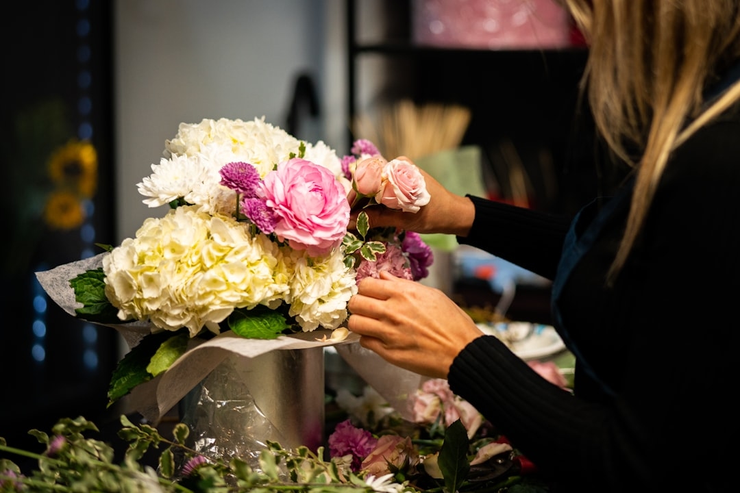 How to Store Flowers Overnight Before an Event (And Keep Them Looking Perfect)